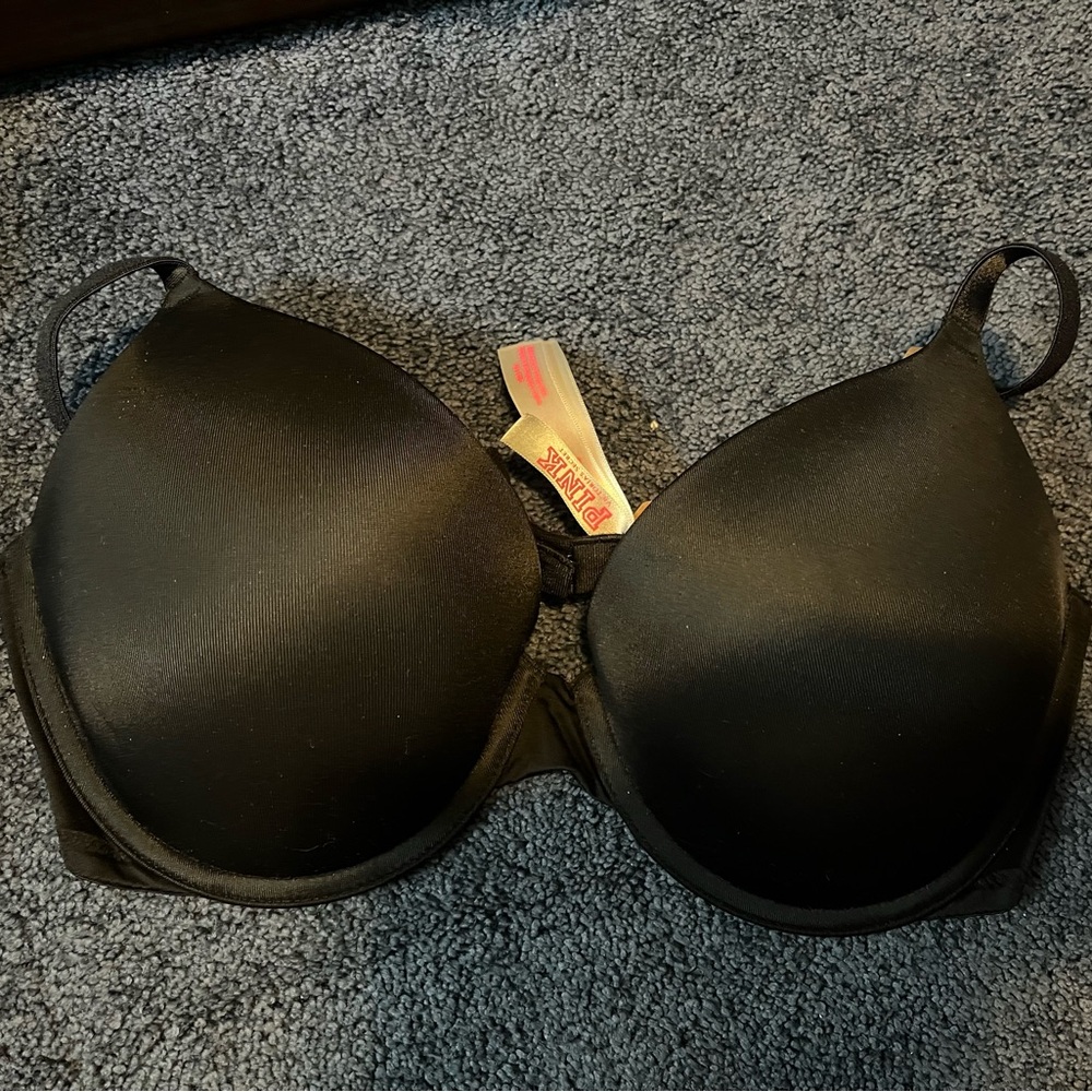 PINK Victoria's Secret Black everywhere push up Bra